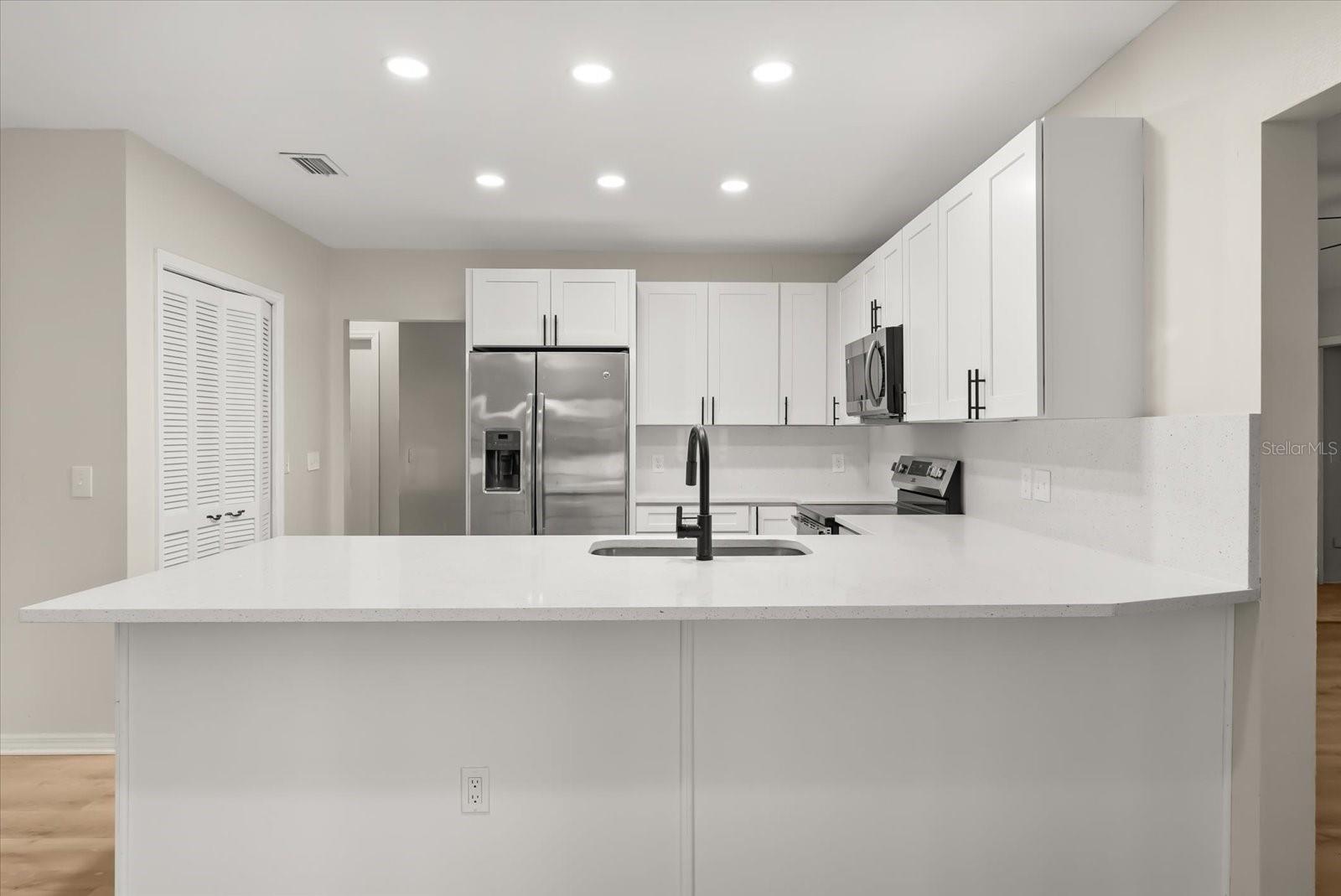 Image 13 of 34 For 4906 Briar Oaks Circle