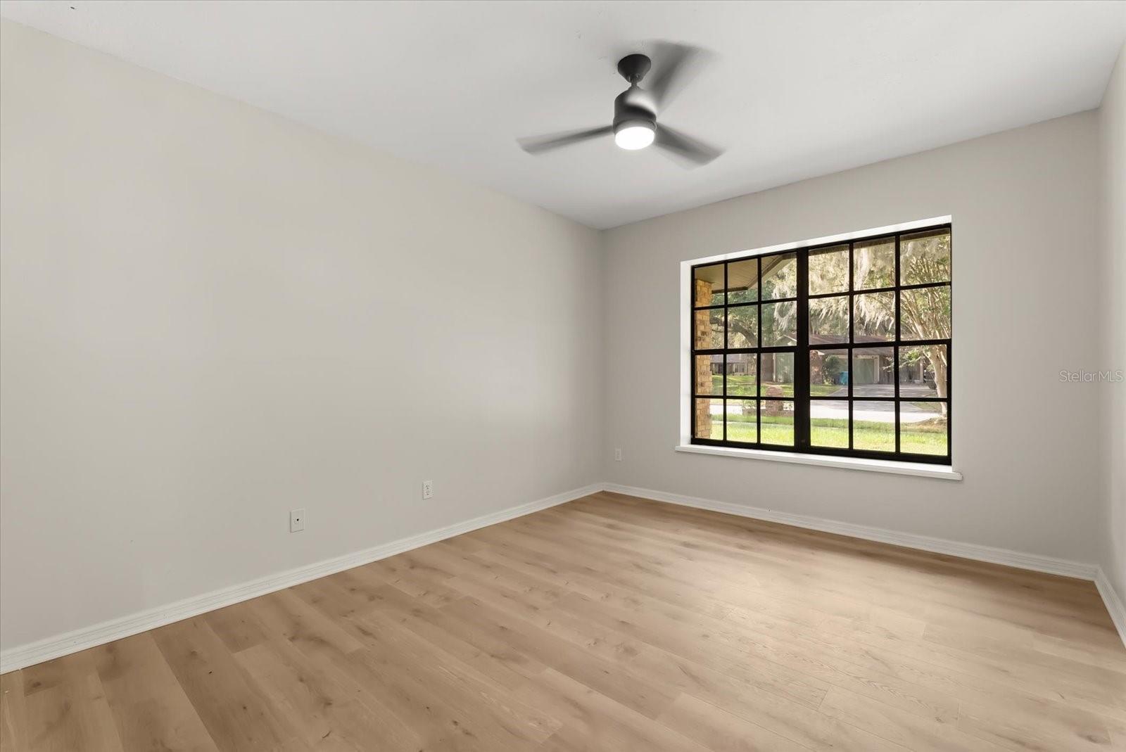 Image 20 of 34 For 4906 Briar Oaks Circle