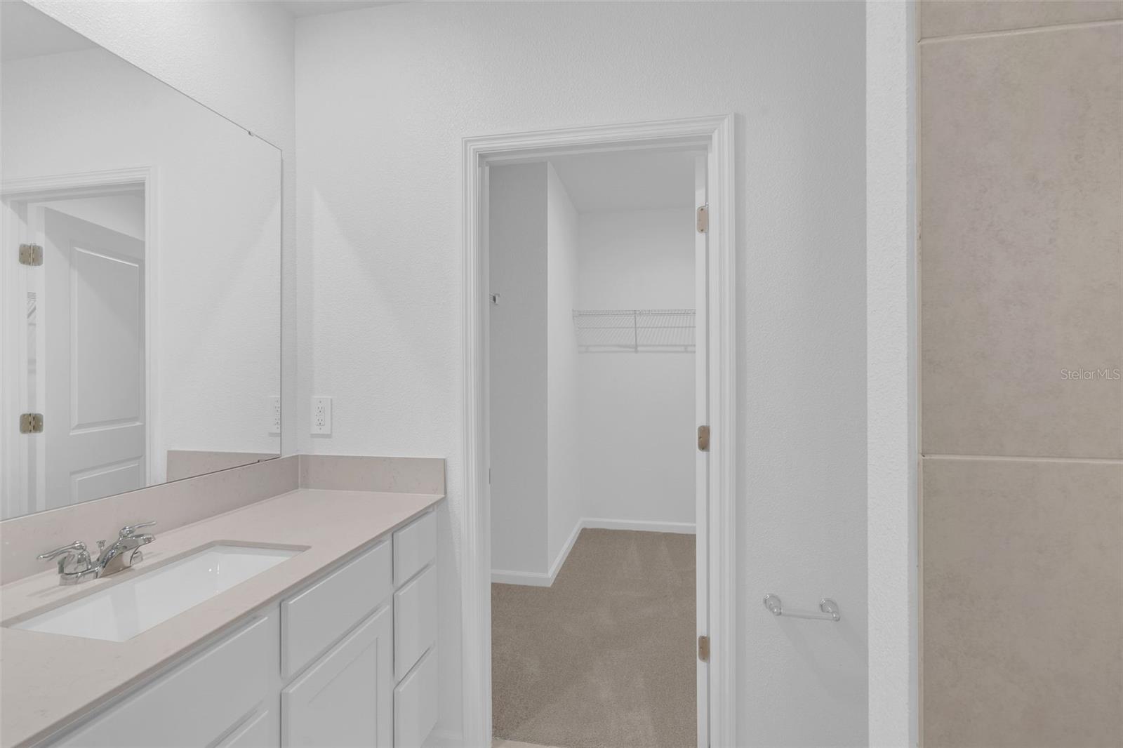 Image 11 of 24 For 5428 Meadow Walk Drive