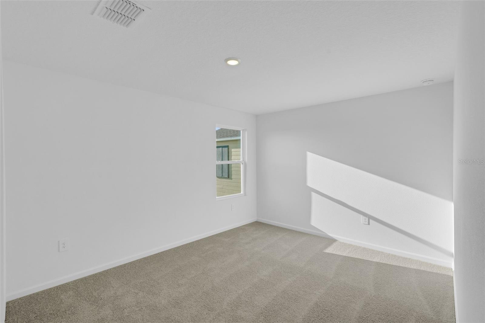 Image 15 of 24 For 5428 Meadow Walk Drive