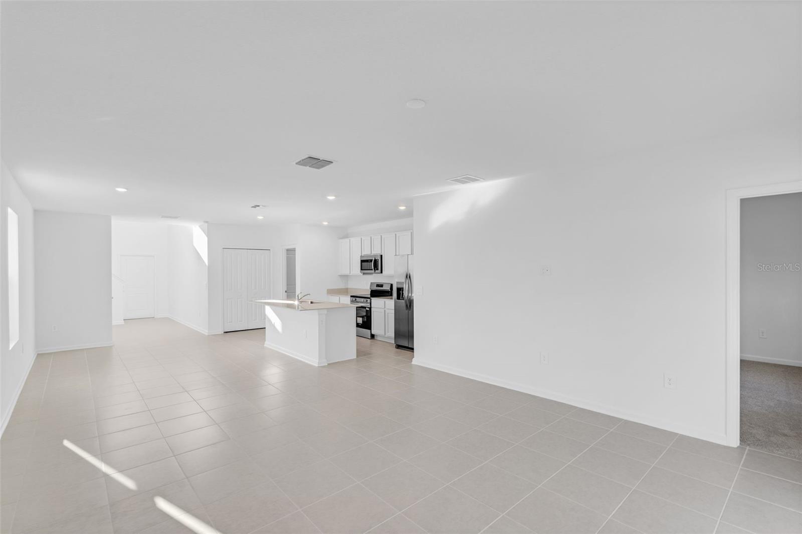 Image 8 of 24 For 5428 Meadow Walk Drive