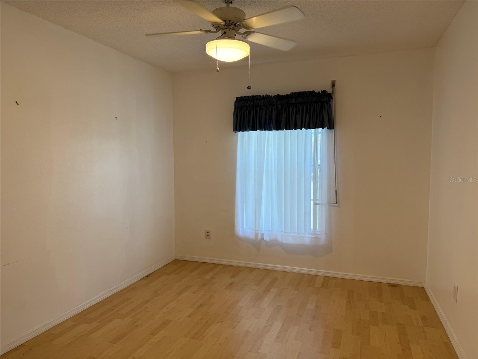 Image 18 of 21 For 13801 Timberland Drive 202