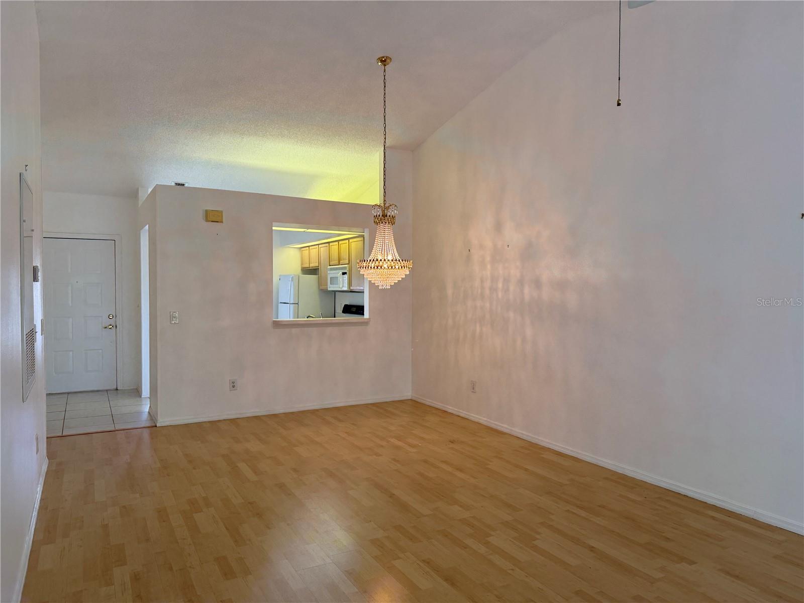 Image 7 of 21 For 13801 Timberland Drive 202