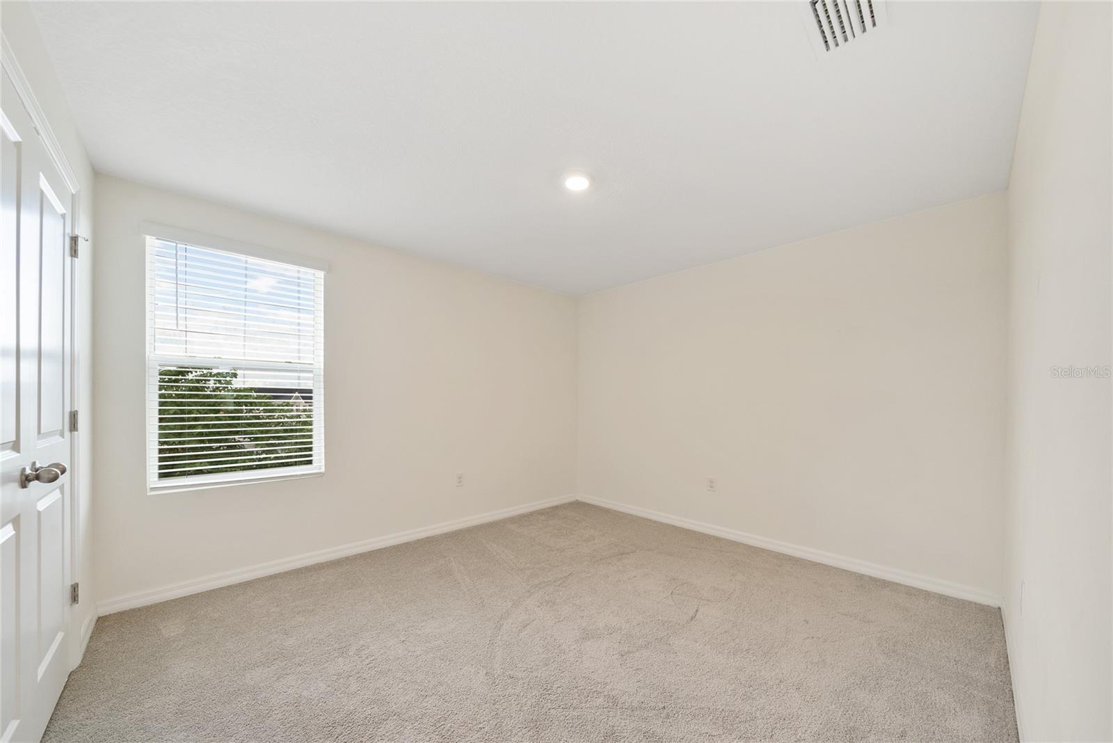 Image 31 of 42 For 5374 40th Circle