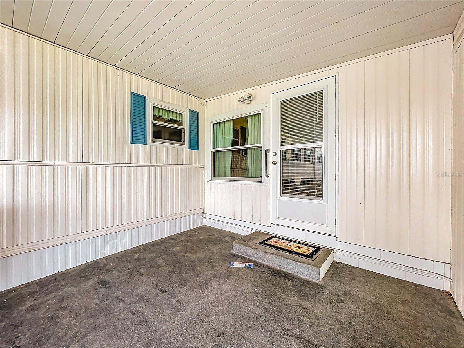 Image 10 of 55 For 25933 Zinnia Lane