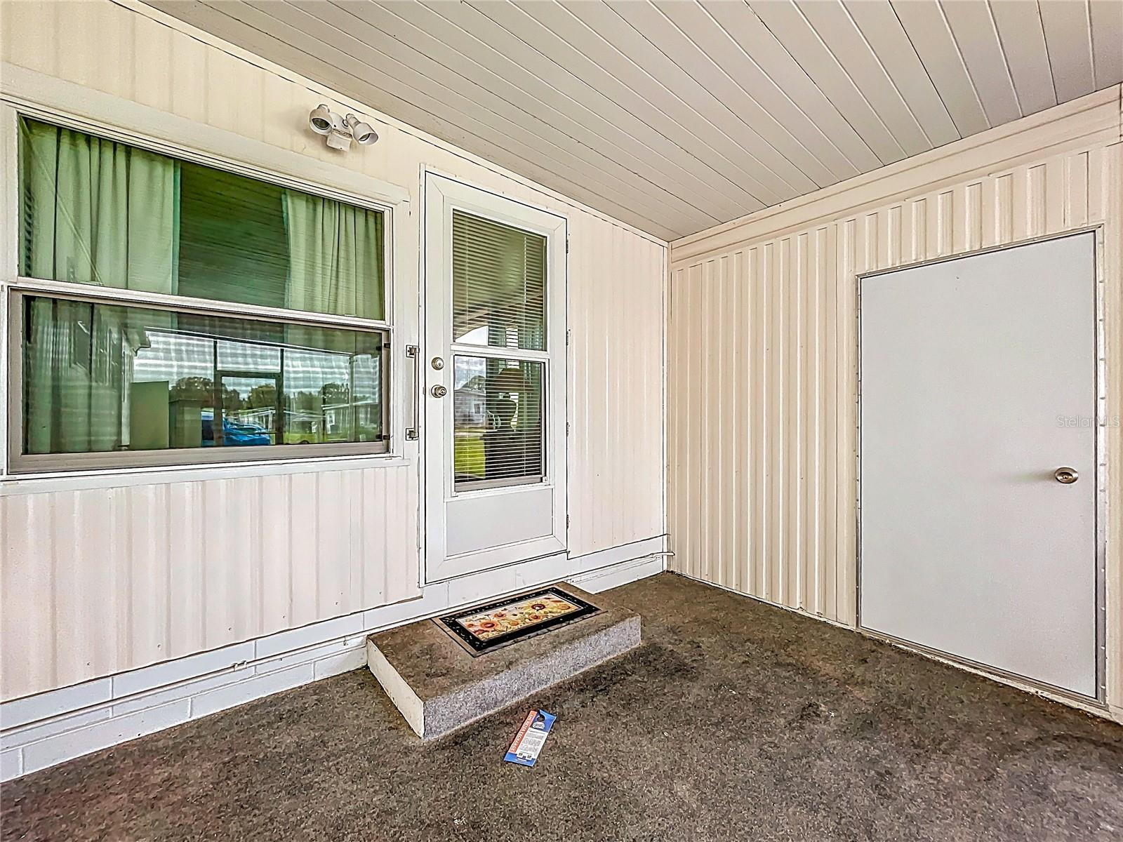 Image 11 of 55 For 25933 Zinnia Lane