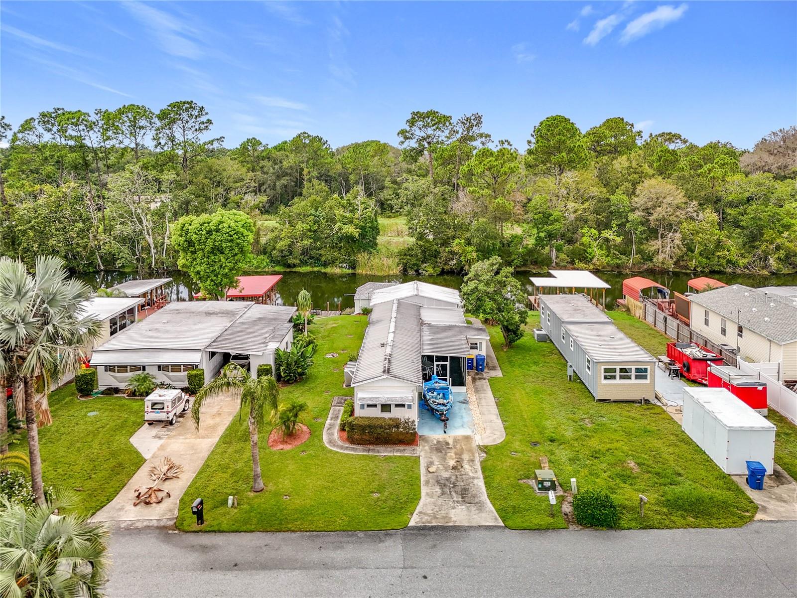 Image 2 of 55 For 25933 Zinnia Lane