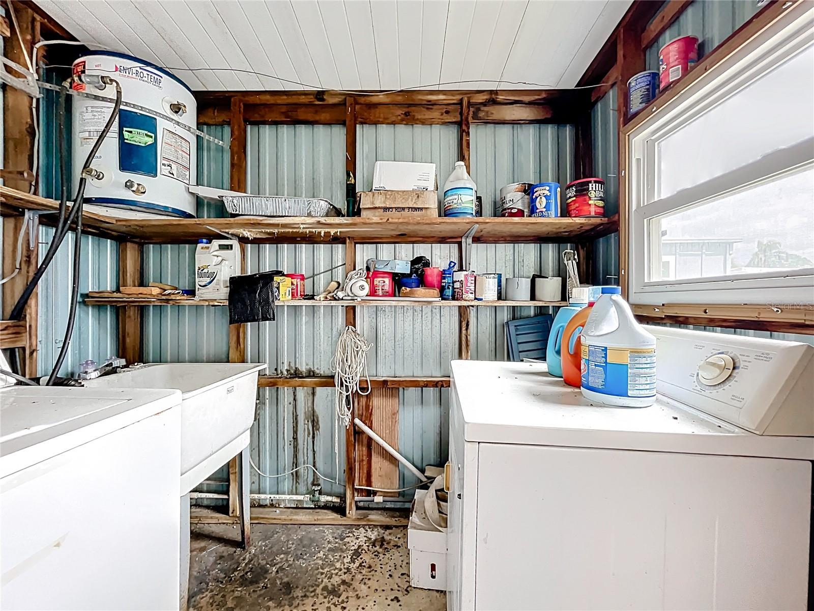 Image 35 of 55 For 25933 Zinnia Lane