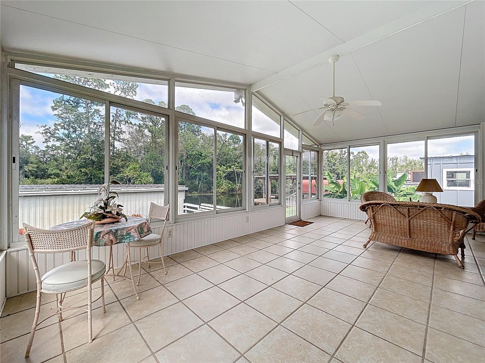 Image 37 of 55 For 25933 Zinnia Lane