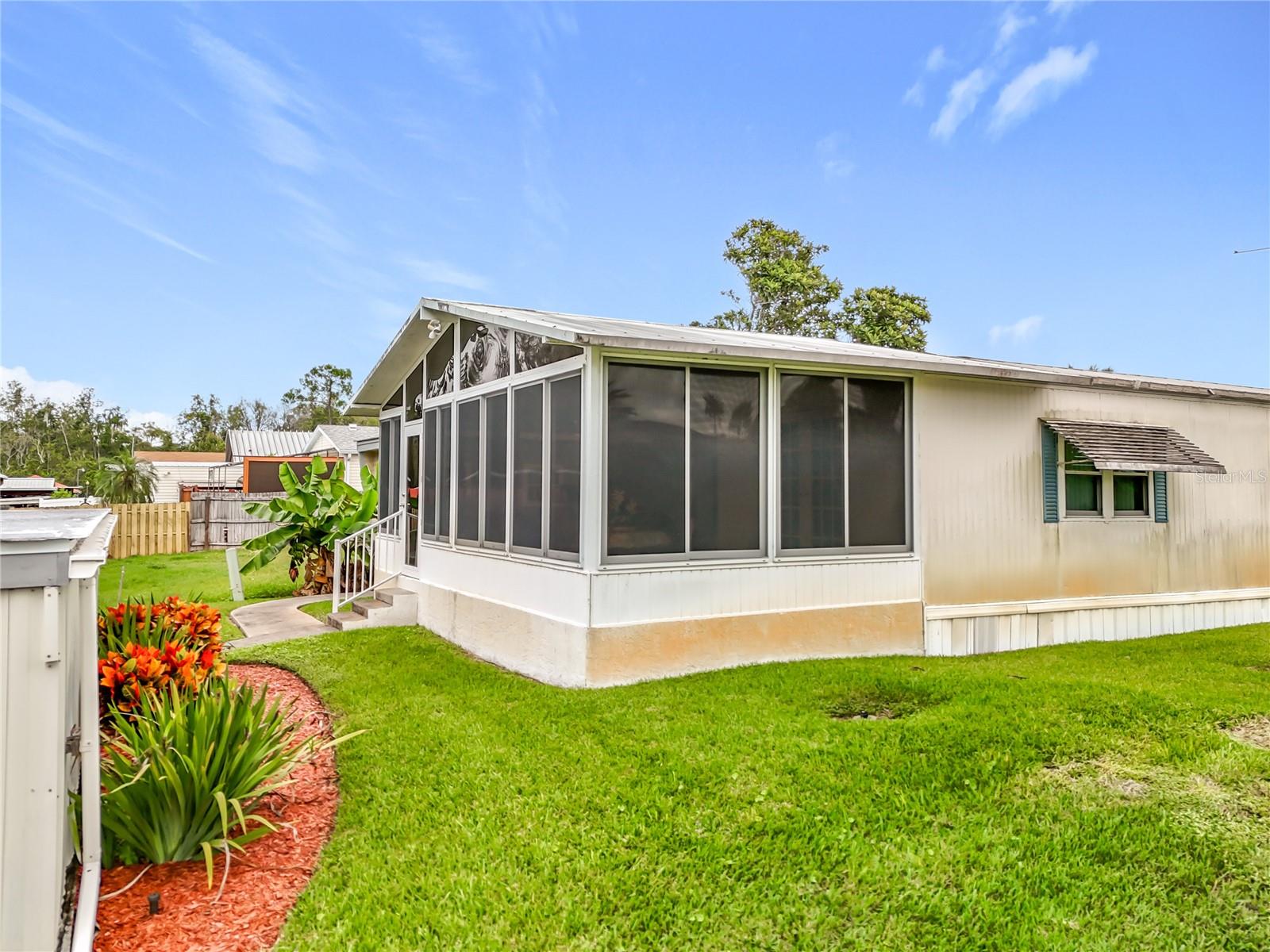 Image 41 of 55 For 25933 Zinnia Lane