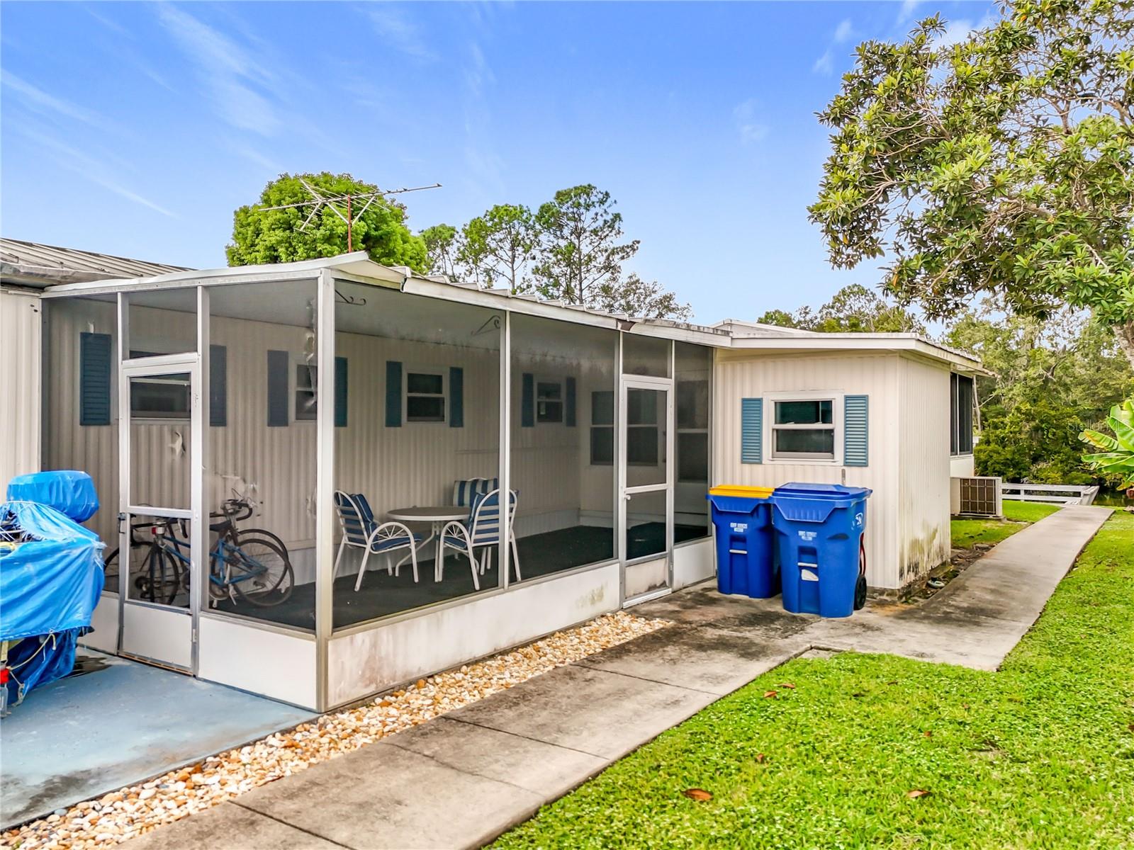 Image 9 of 55 For 25933 Zinnia Lane