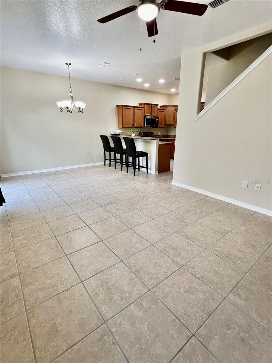 Image 16 of 27 For 10709 Savannah Landing Circle