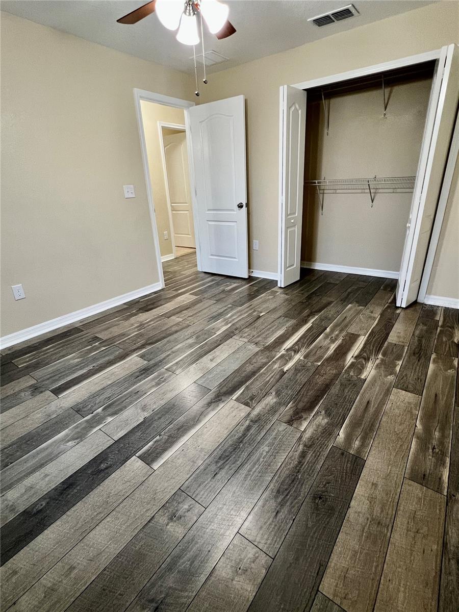 Image 22 of 27 For 10709 Savannah Landing Circle