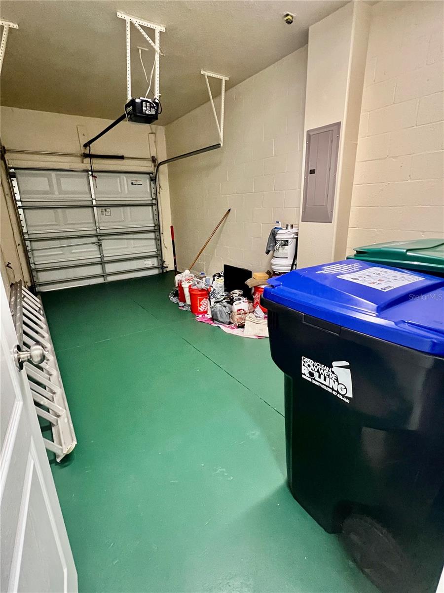 Image 8 of 27 For 10709 Savannah Landing Circle