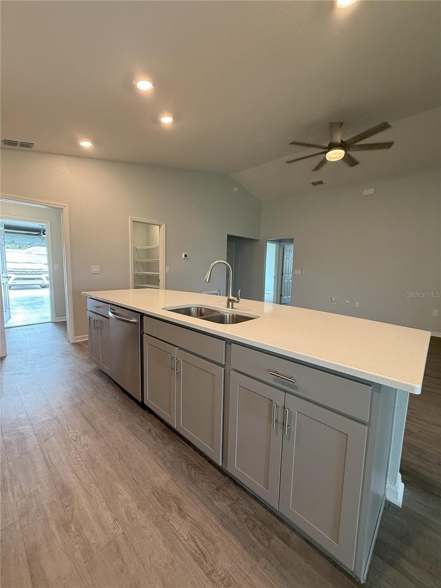 Image 10 of 23 For 4306 Swan Street