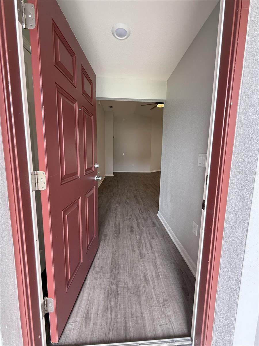 Image 12 of 23 For 4306 Swan Street