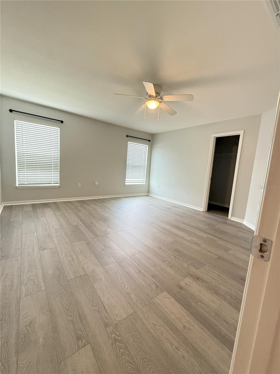 Image 15 of 23 For 4306 Swan Street