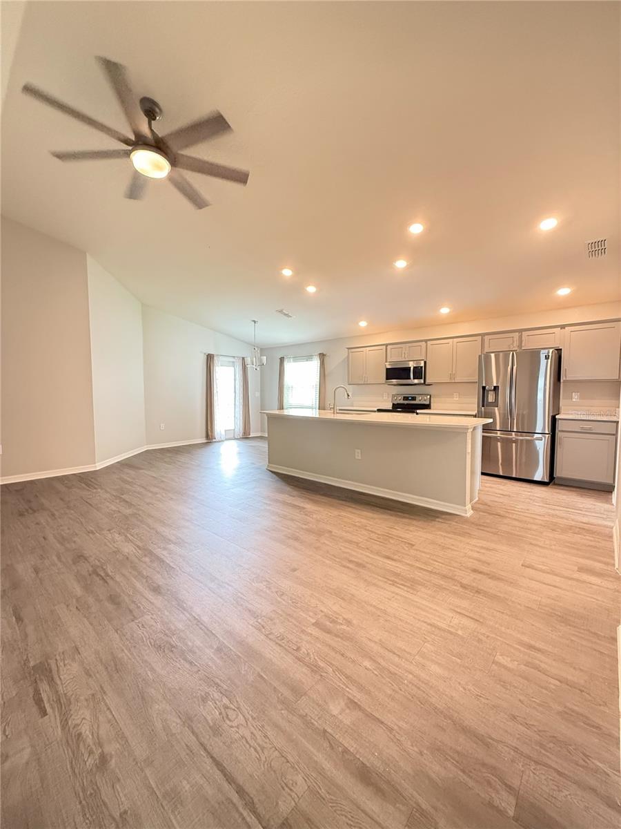 Image 3 of 23 For 4306 Swan Street