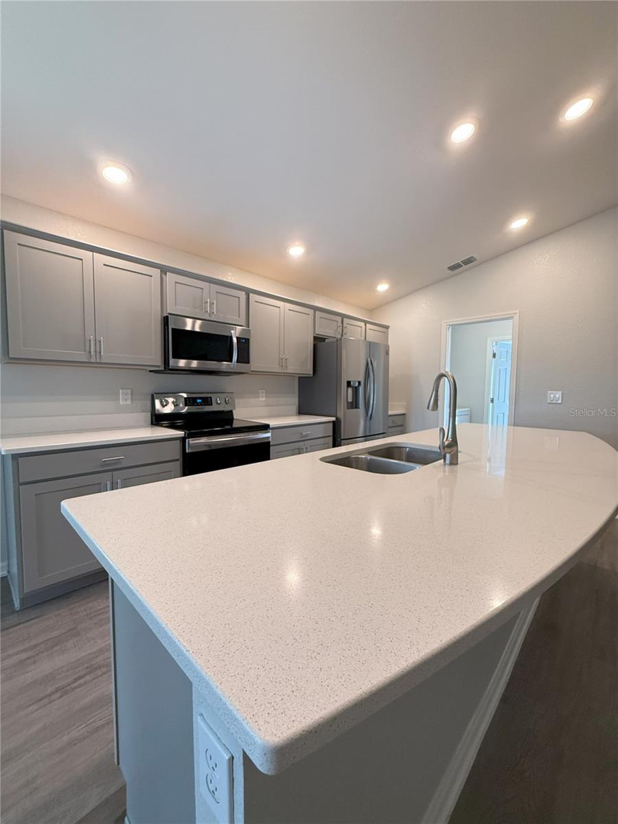 Image 9 of 23 For 4306 Swan Street