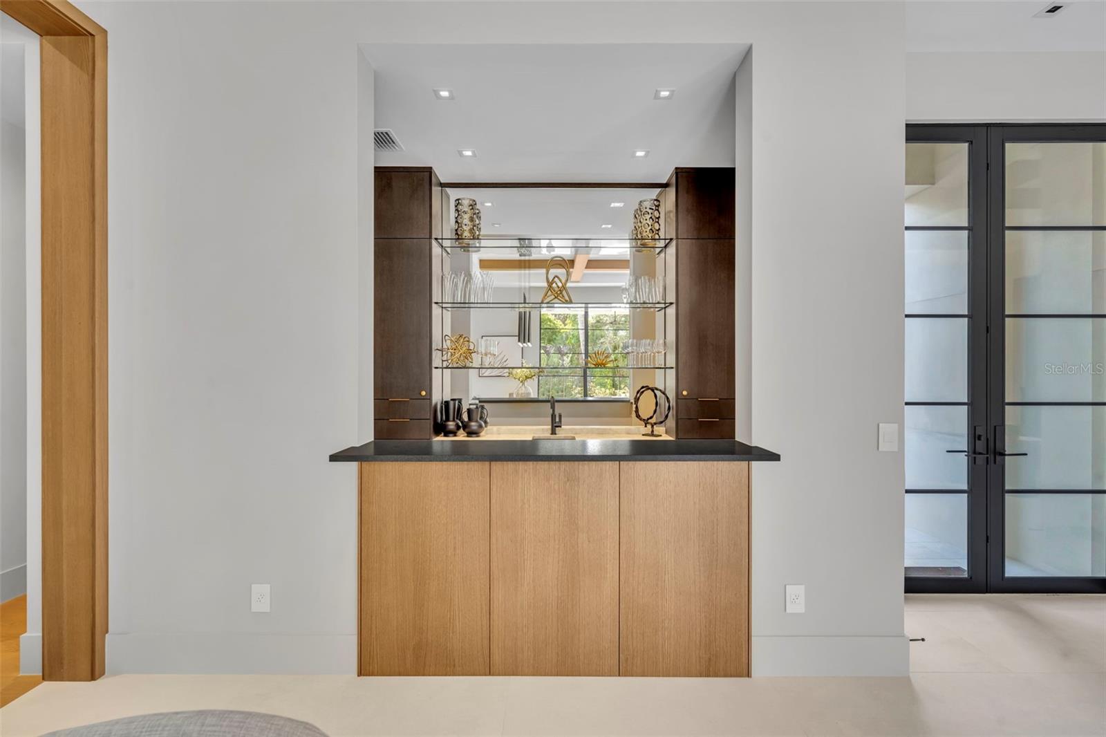 Image 14 of 62 For 550 Palmer Avenue