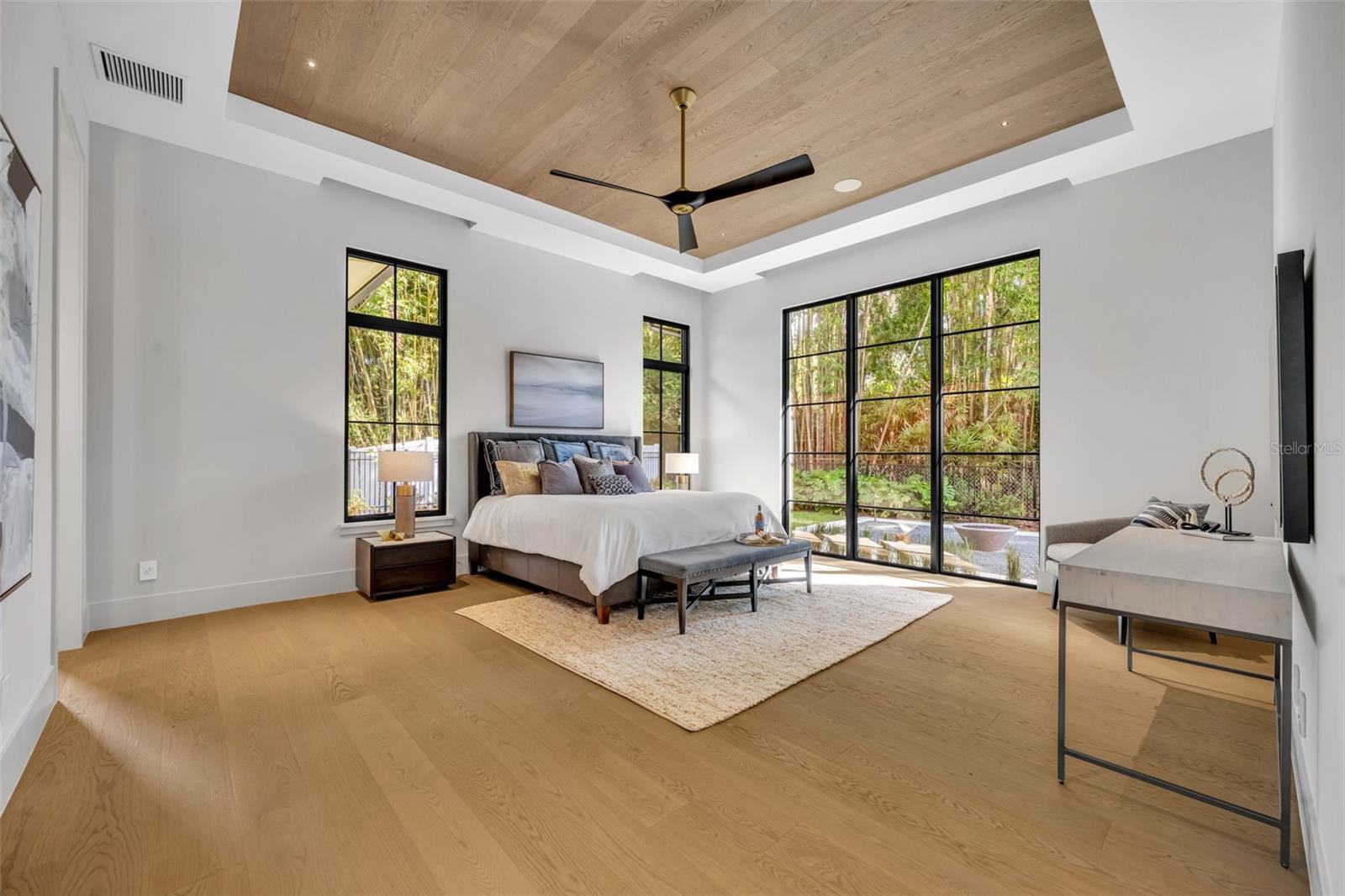 Image 22 of 62 For 550 Palmer Avenue