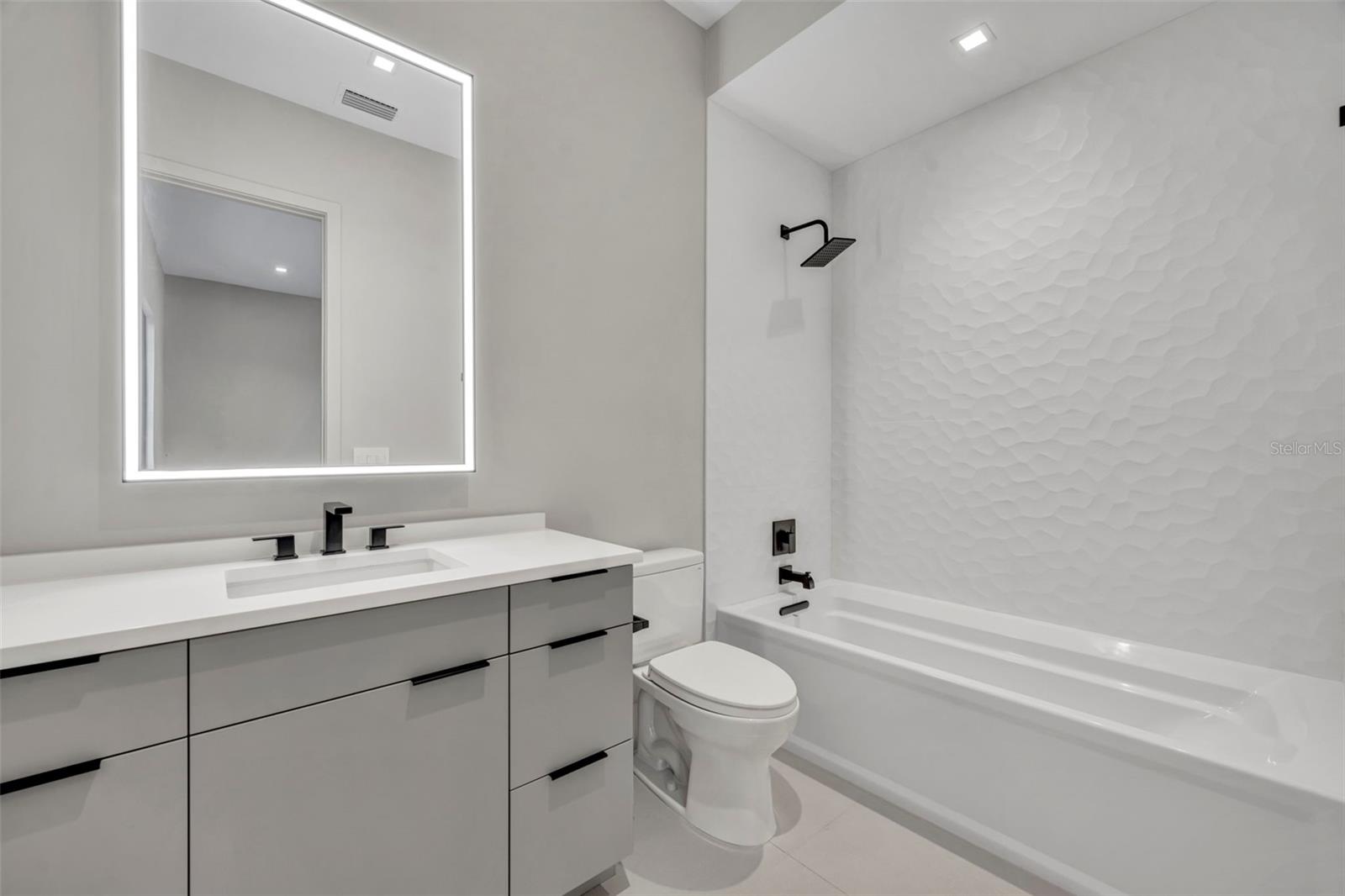 Image 45 of 62 For 550 Palmer Avenue