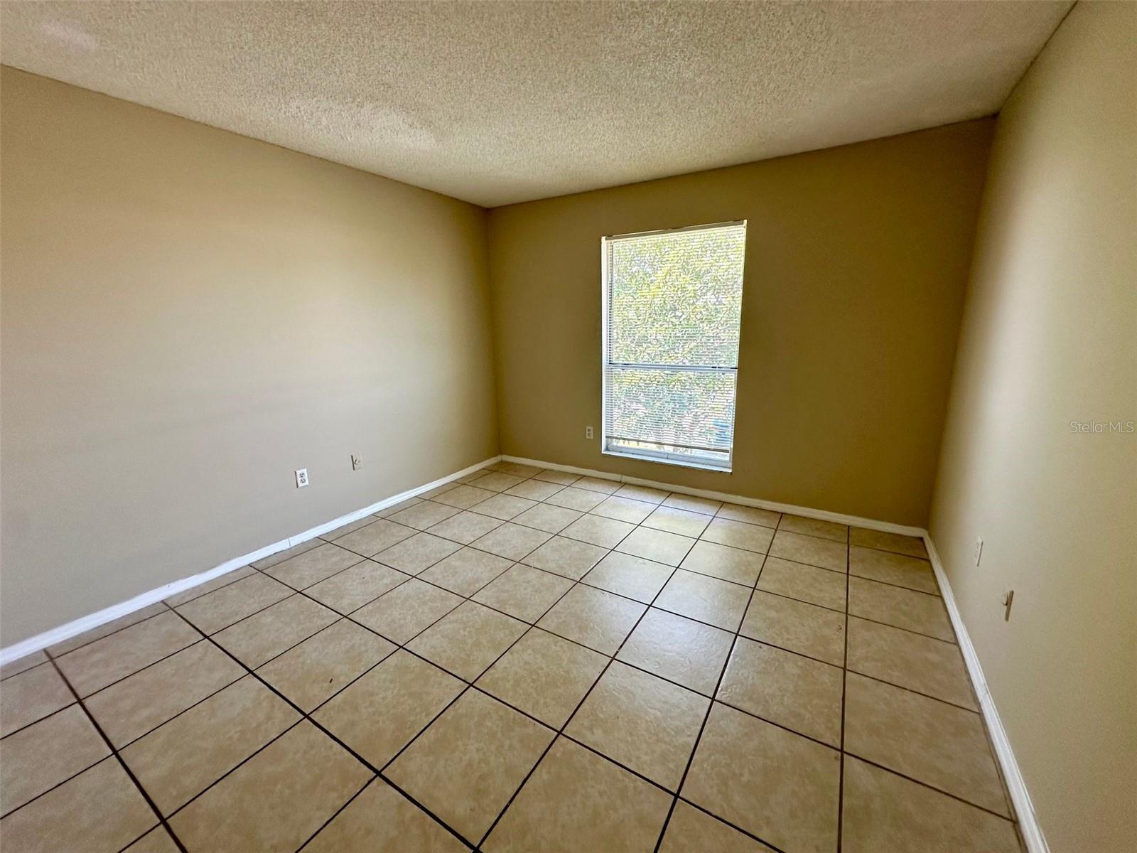 Image 5 of 15 For 1841 Caralee Boulevard 3