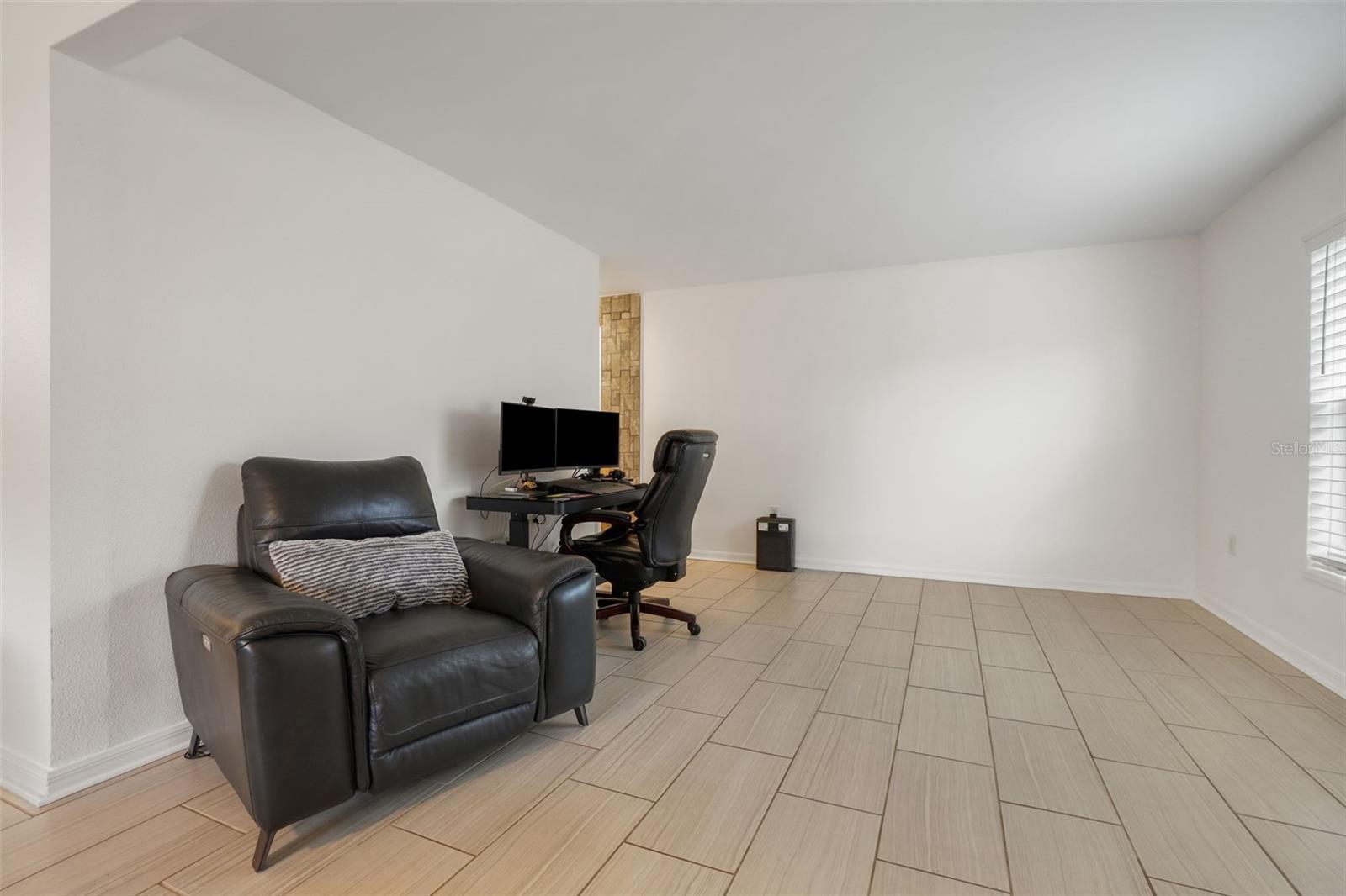 Image 11 of 40 For 3020 Norvell Court