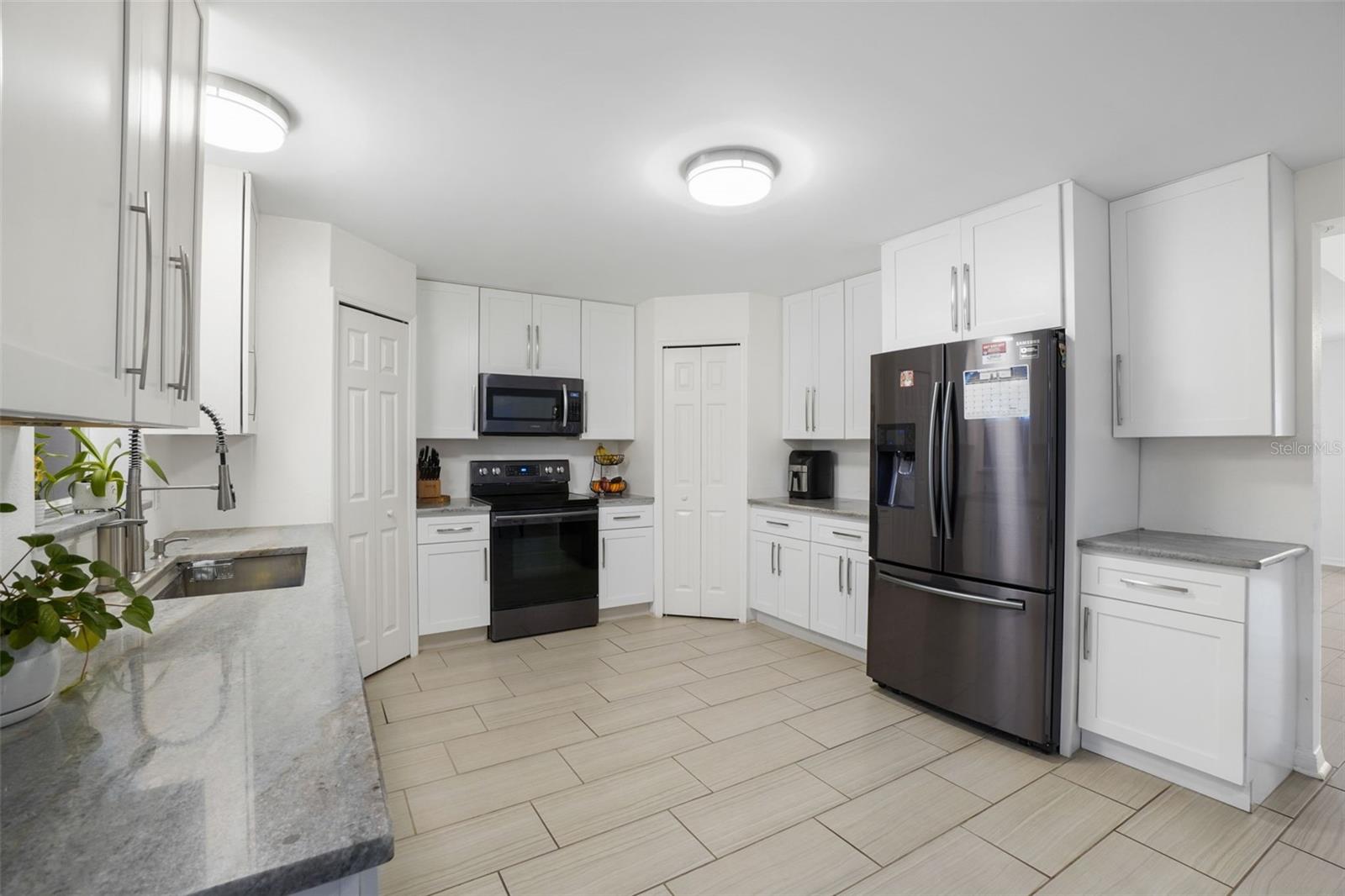 Image 15 of 40 For 3020 Norvell Court