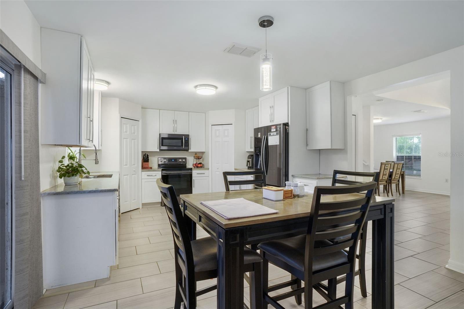 Image 17 of 40 For 3020 Norvell Court