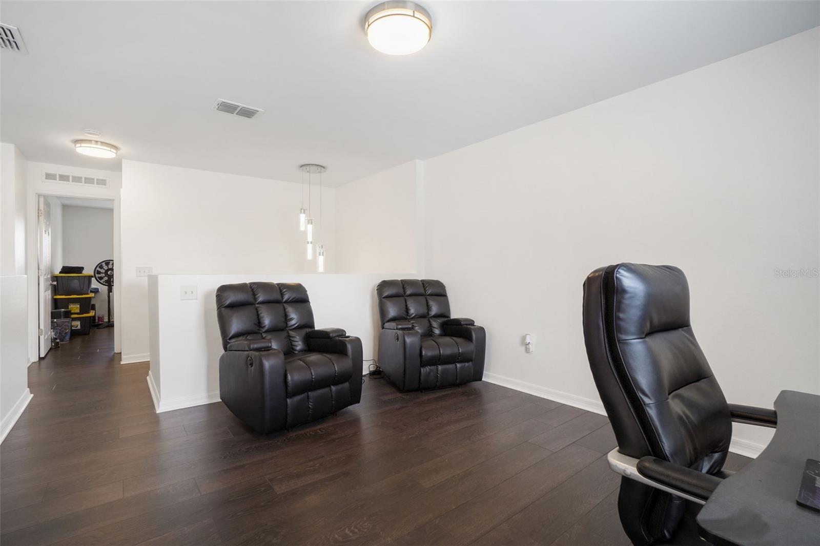 Image 22 of 40 For 3020 Norvell Court