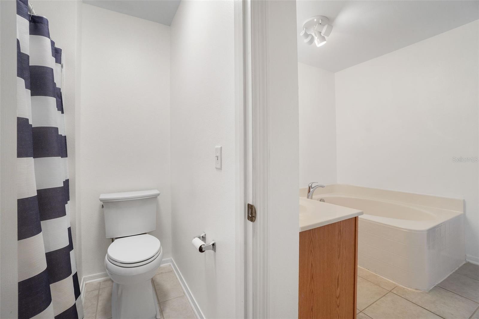 Image 30 of 40 For 3020 Norvell Court