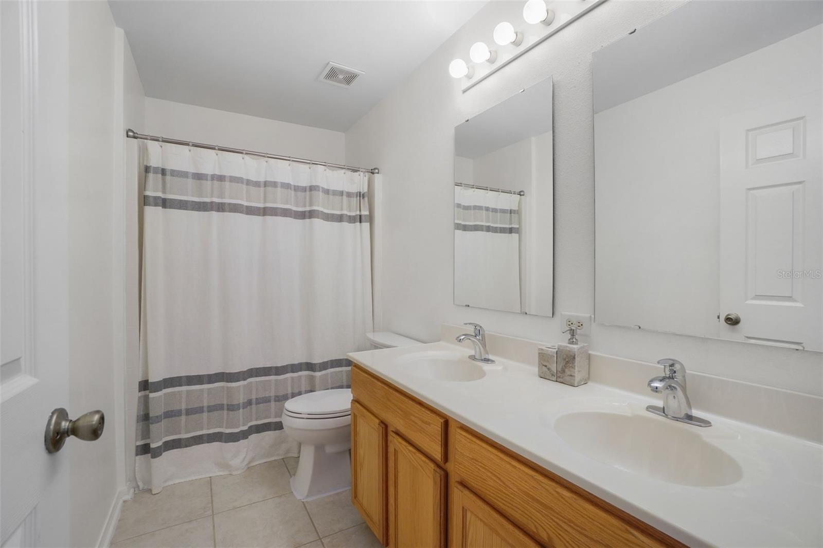 Image 33 of 40 For 3020 Norvell Court