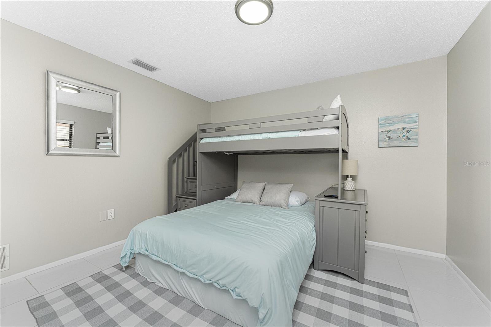 Image 29 of 63 For 88 Oakland Hills Place