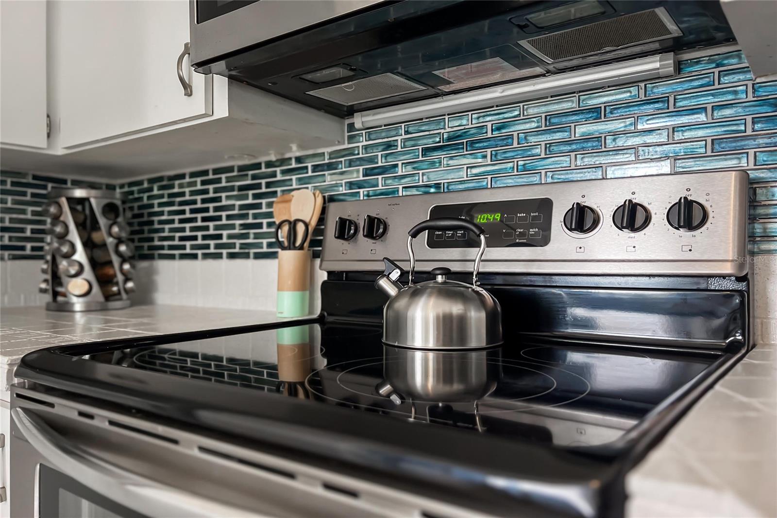 Image 49 of 63 For 88 Oakland Hills Place