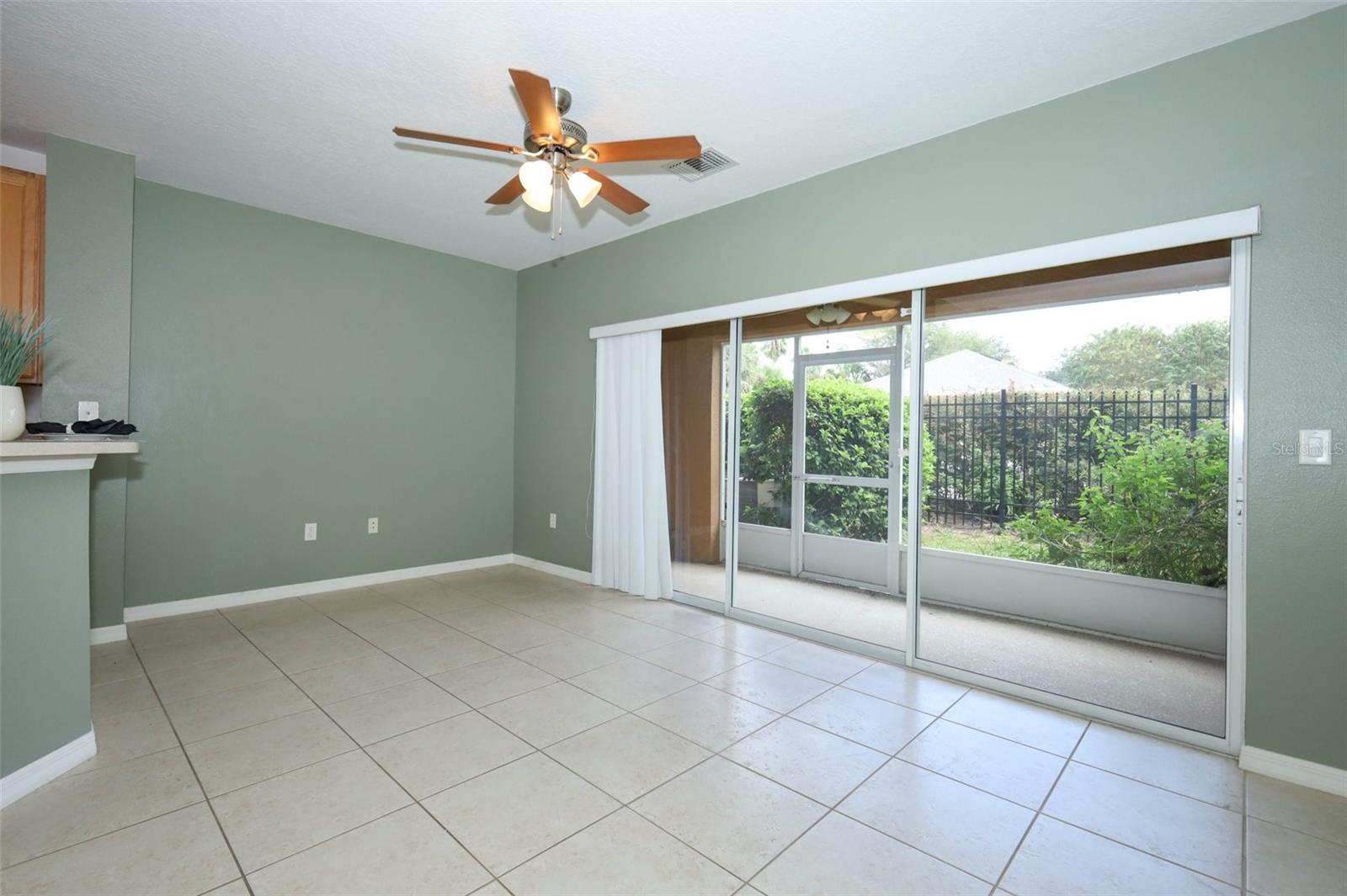 Image 10 of 66 For 528 Bexley Drive