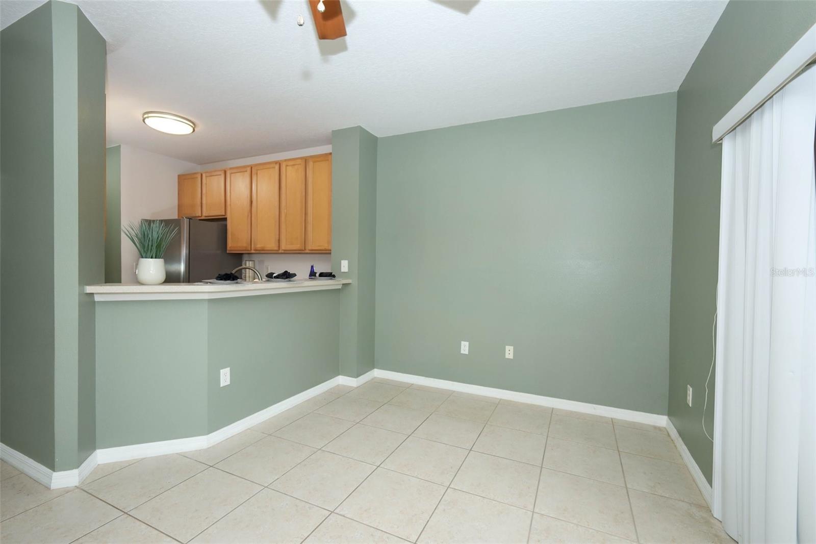 Image 11 of 66 For 528 Bexley Drive