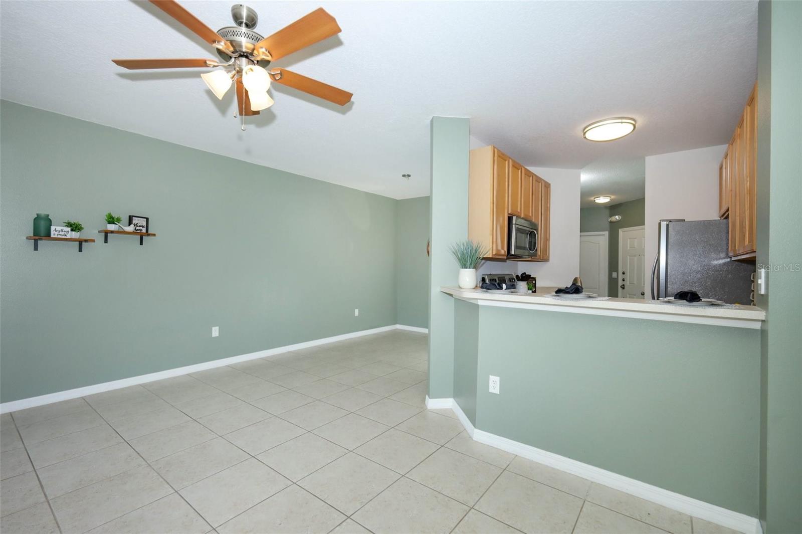 Image 12 of 66 For 528 Bexley Drive