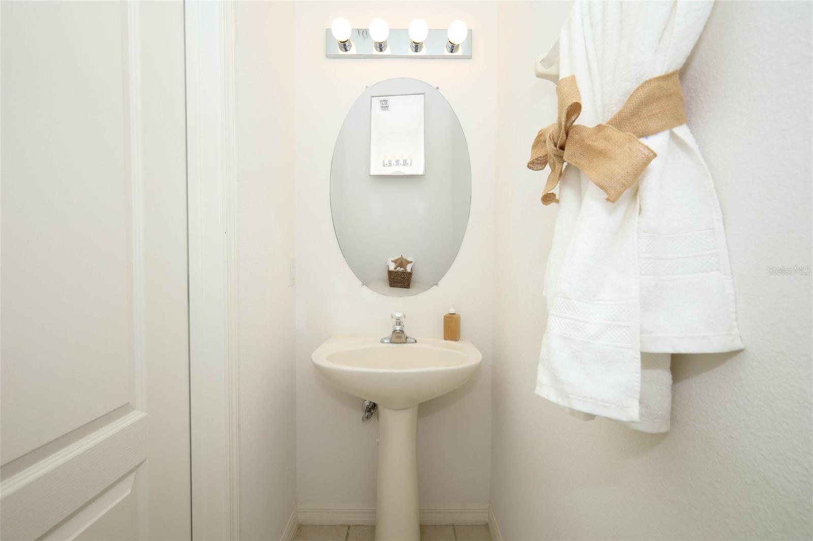 Image 20 of 66 For 528 Bexley Drive