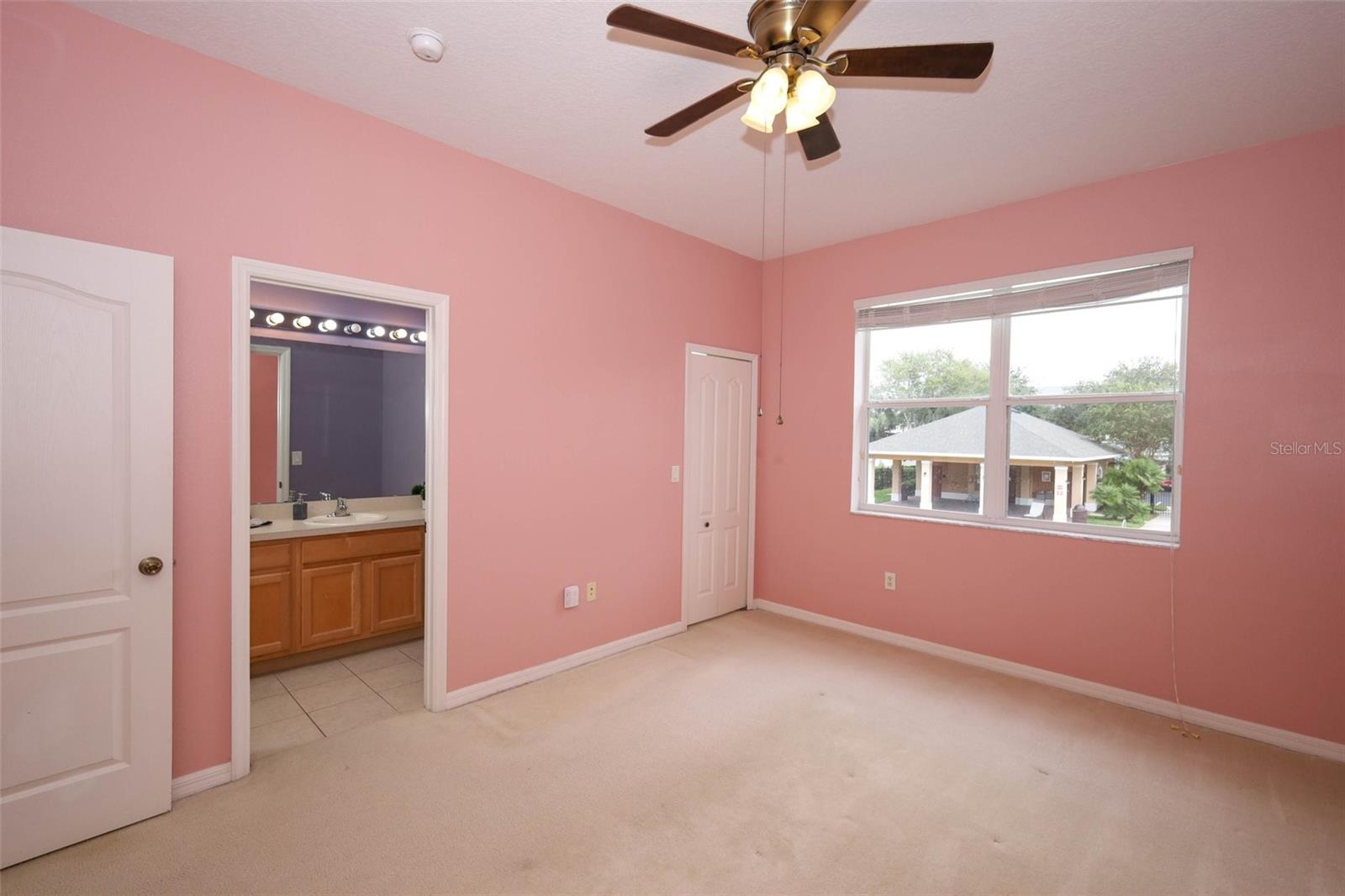 Image 29 of 66 For 528 Bexley Drive