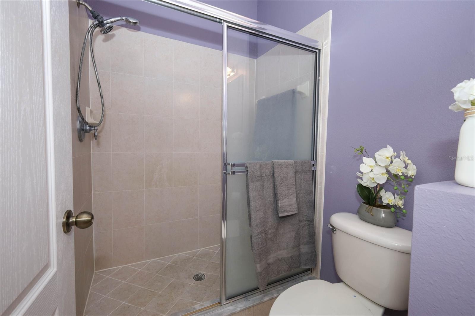 Image 34 of 66 For 528 Bexley Drive