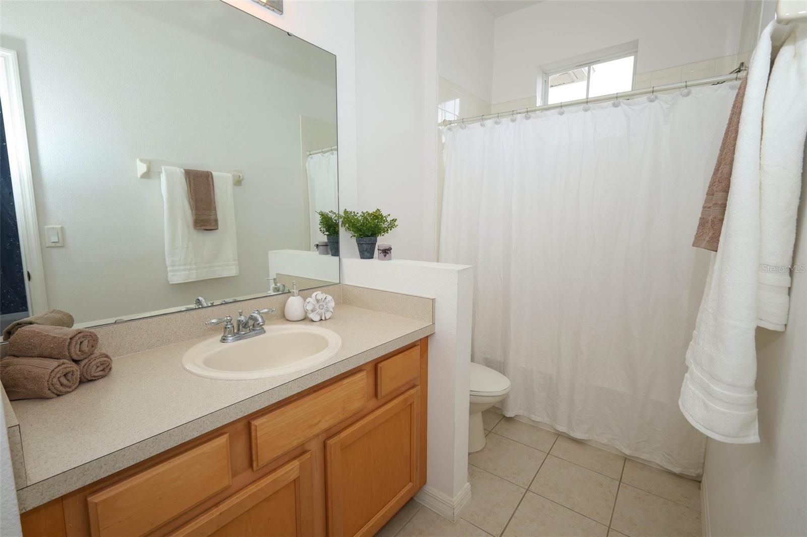 Image 41 of 66 For 528 Bexley Drive