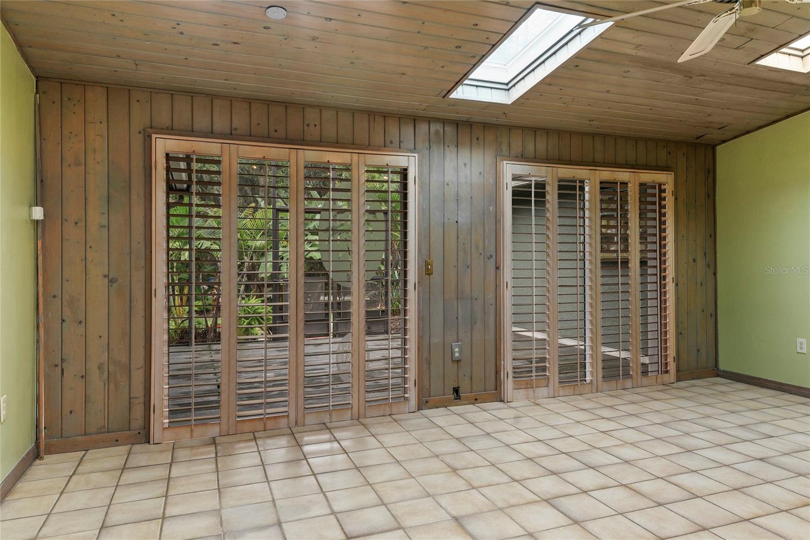 Image 12 of 45 For 1100 Willowbrook Trail