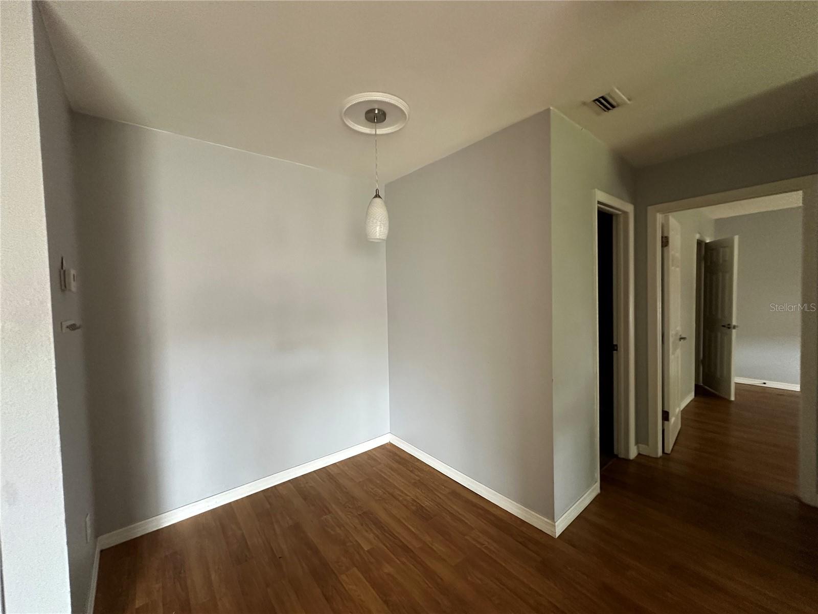 Image 7 of 13 For 142 Springwood Circle D