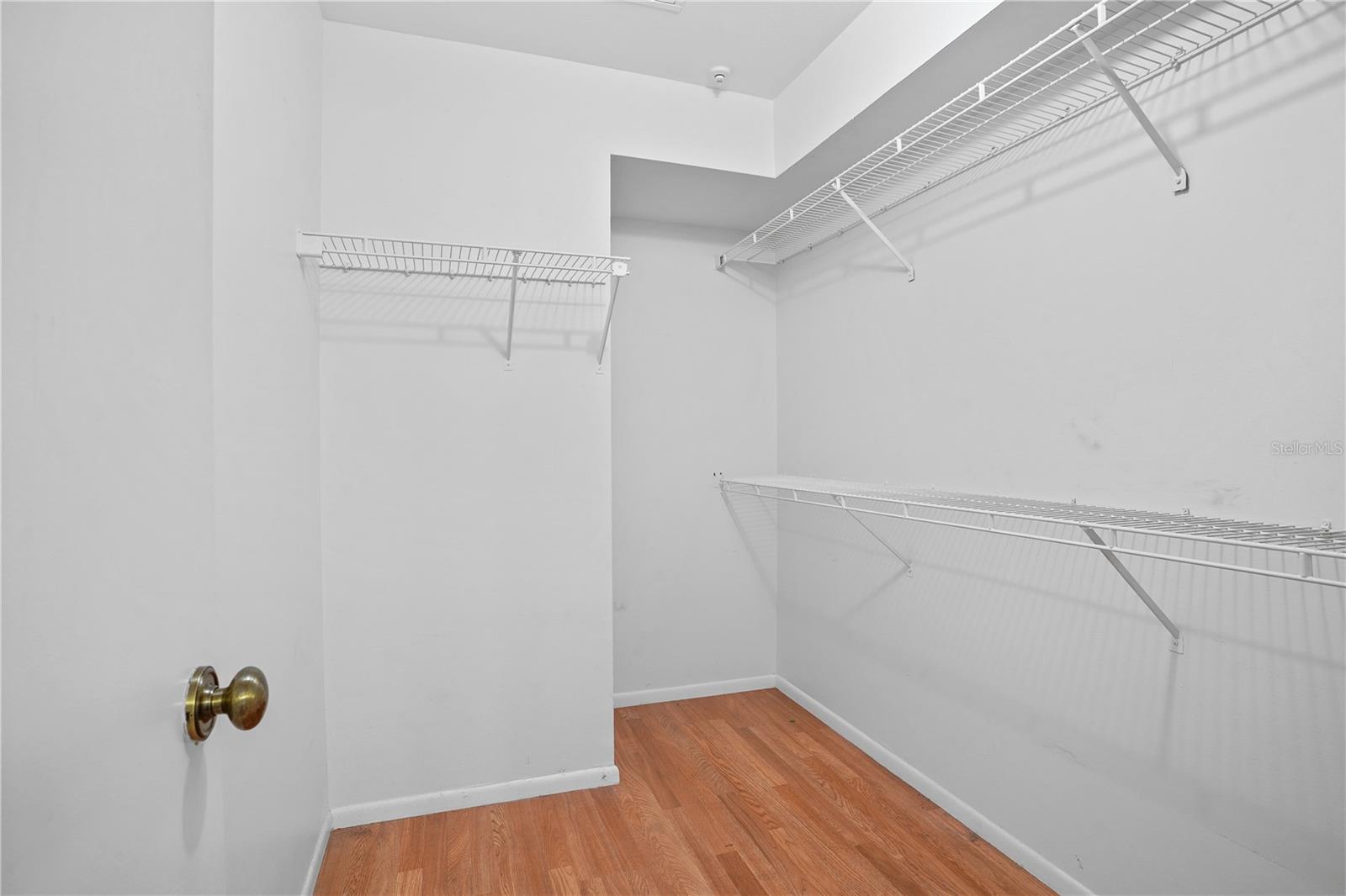 Image 18 of 31 For 494 Pin Oak Place 302