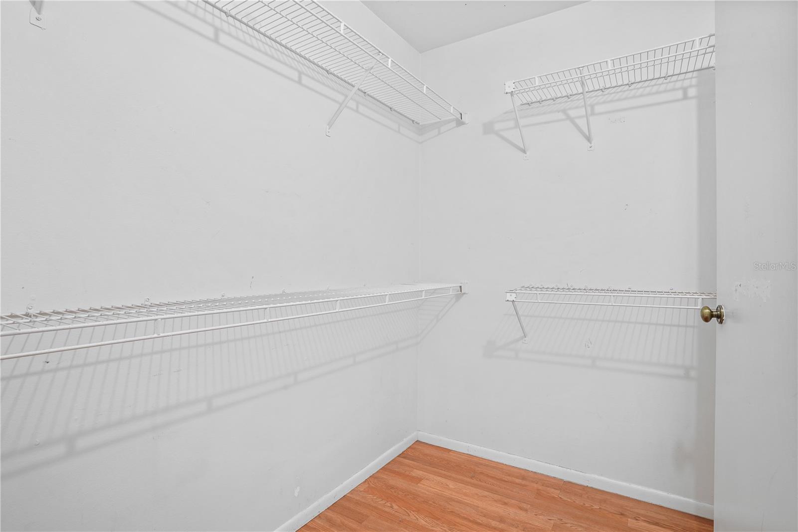 Image 23 of 31 For 494 Pin Oak Place 302