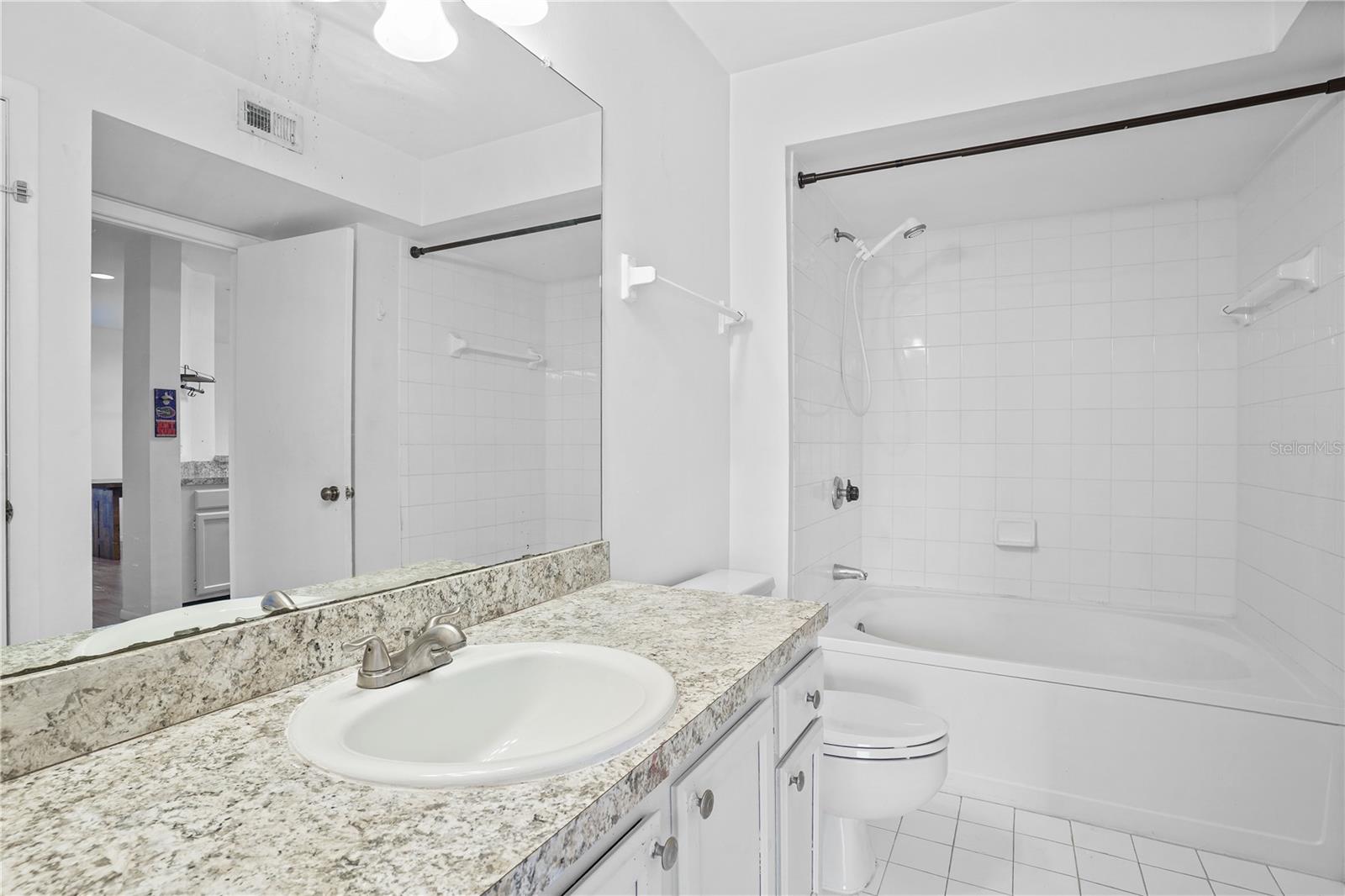 Image 24 of 31 For 494 Pin Oak Place 302