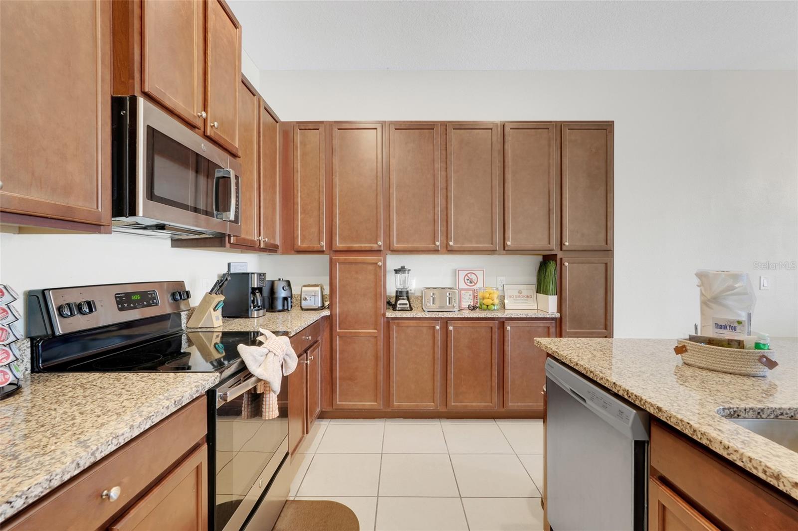 Image 14 of 48 For 317 Captiva Drive