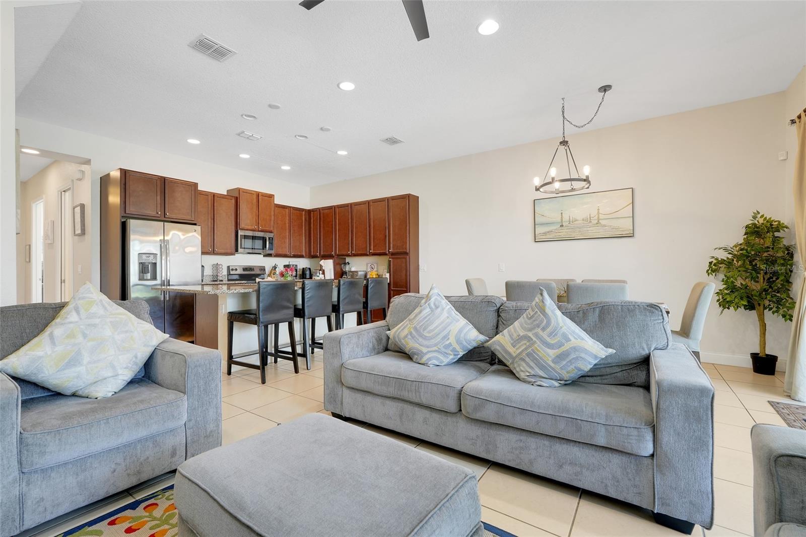 Image 8 of 48 For 317 Captiva Drive