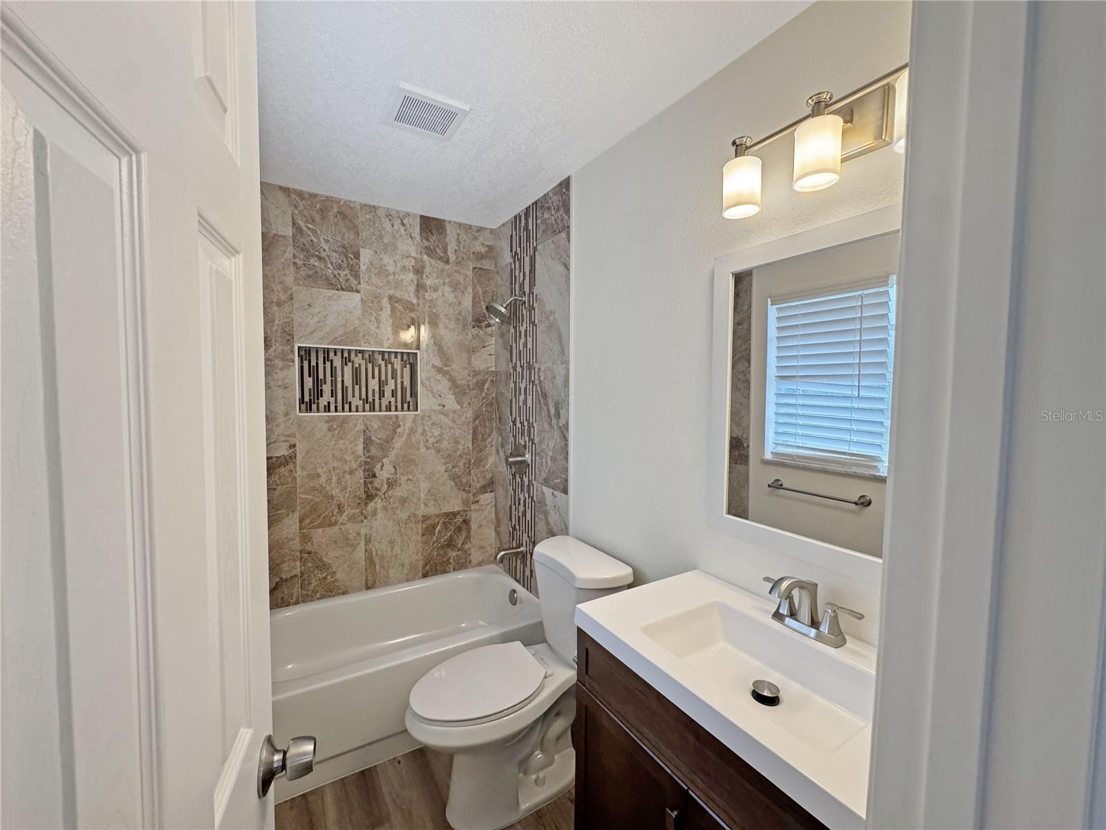Image 20 of 28 For 1609 Stocking Street